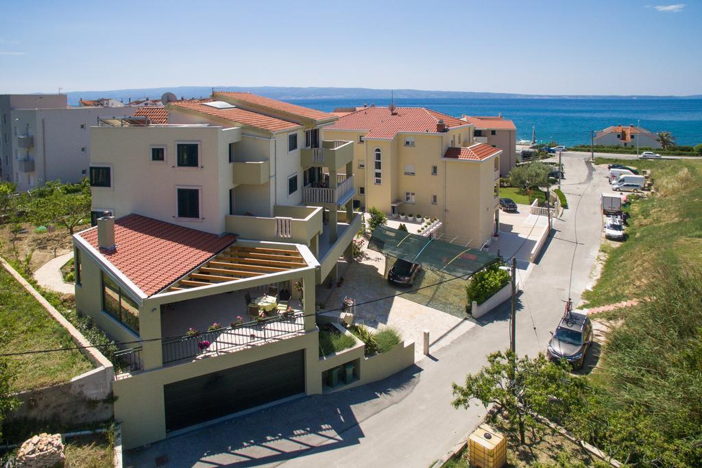 Apartments Leon Podstrana Exterior photo